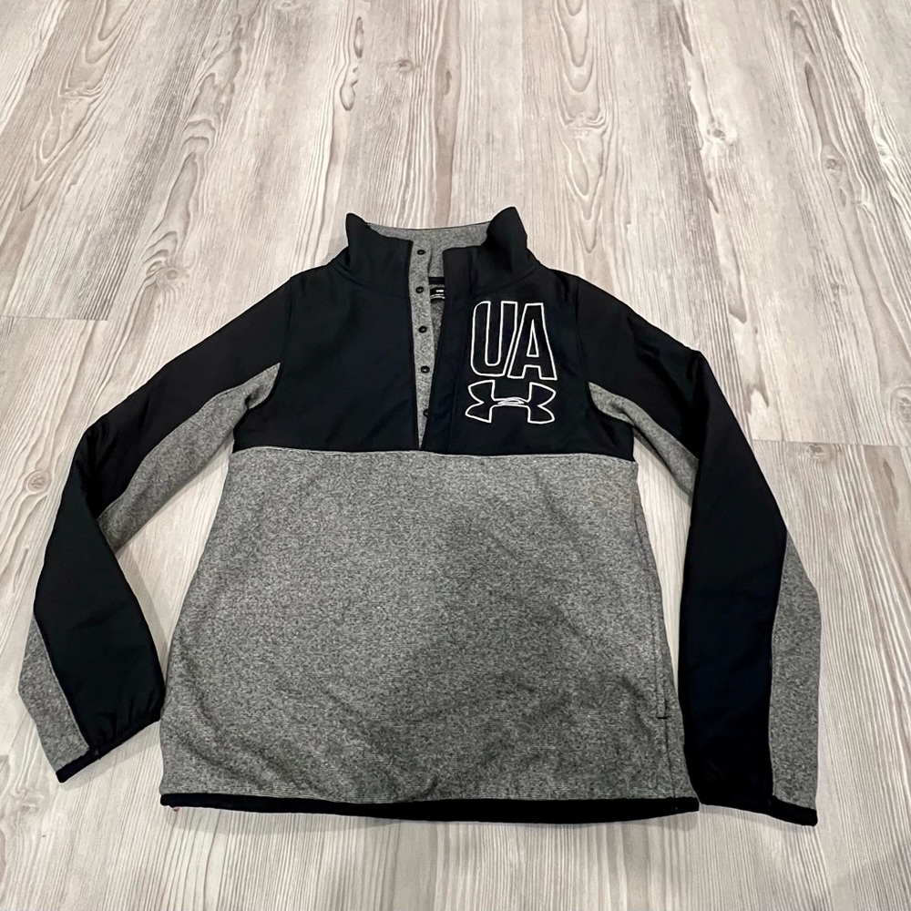 UNDER ARMOUR Youth Fleece Jacket/ Sweatshirt
GUC, Size Medium Y